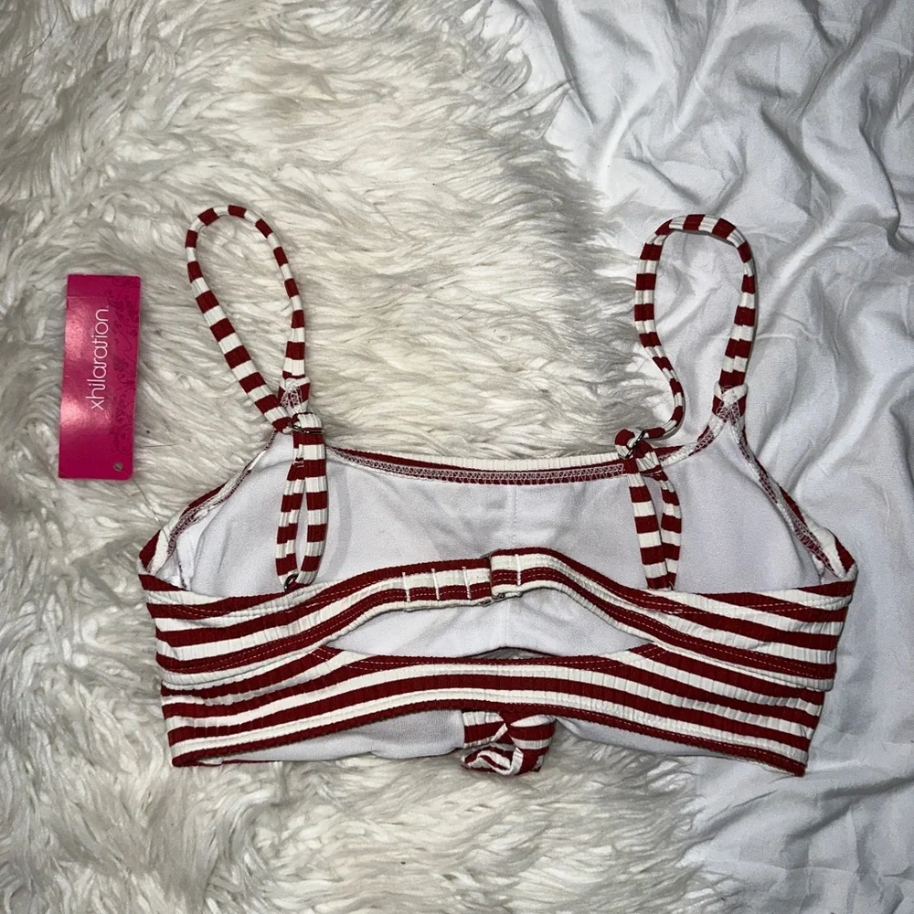 Xhilaration | NWT Ribbed Striped Tie Front Keyhole Bikini Top Red White S